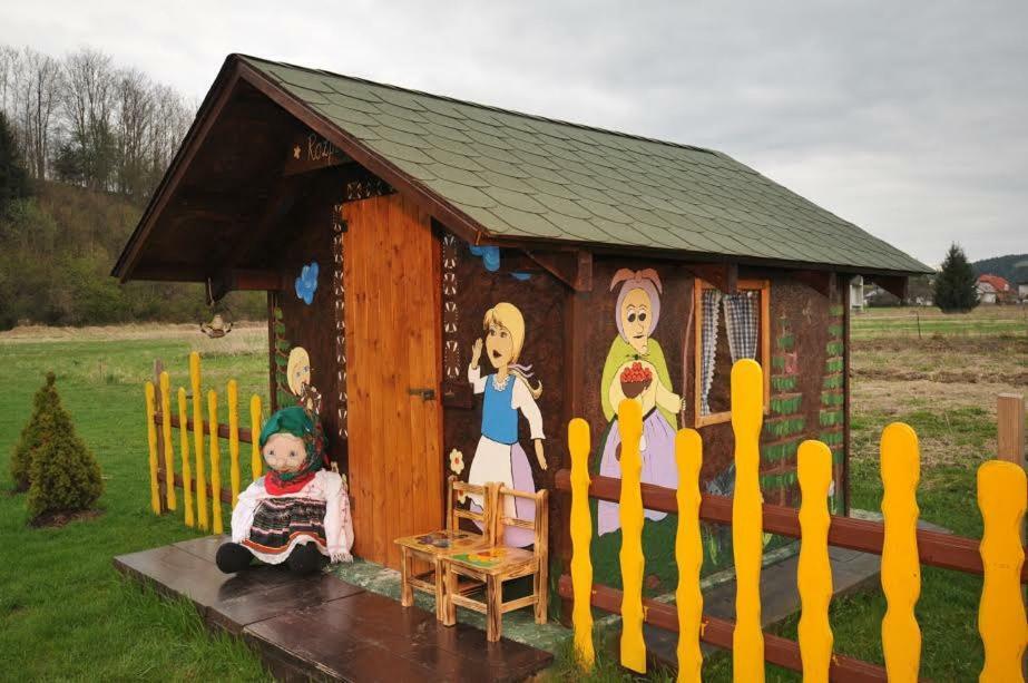 Penzión pod Troma Korunami Červený Kláštor Exterior foto